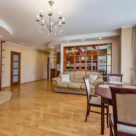 Premium 2 Apartament *